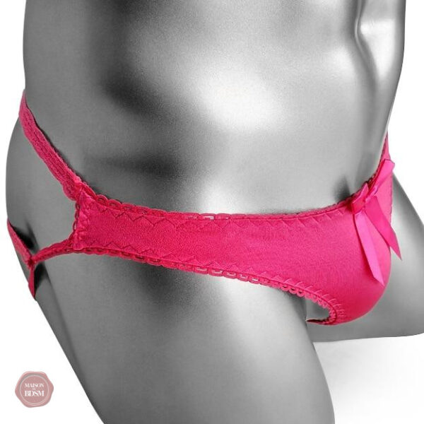 string-sissy-noeud-papillon-1 String Sissy avec nœud papillon, élégant et séduisant