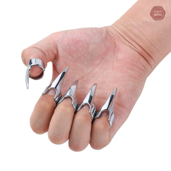 Griffes ajustables pour expériences BDSM sécurisées